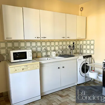 Le Cadre Dore - Parking - Poitierscentre - Laconciergerie - Poitiers