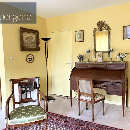 Appartement Le Cadre Dore - Parking - Poitierscentre - Laconciergerie - Poitiers