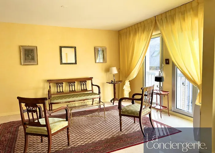 アパート Le Cadre Dore - Parking - Poitierscentre - Laconciergerie - ポアティエ