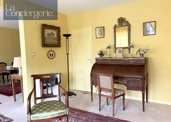 Apartment Le Cadre Dore - Parking - Poitierscentre - Laconciergerie - Poitiers